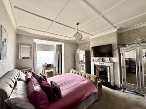 Photo 25- click for photo gallery